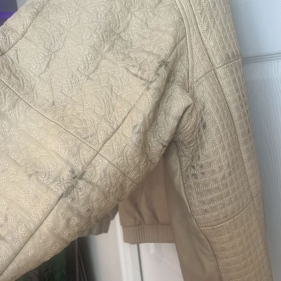 🔥🔥Rare…. HUDSON OUTERWEAR REAL LEATHER BOMBER JACKET CREAM OFF WHITE MENS 3XL - Picture 12 of 15